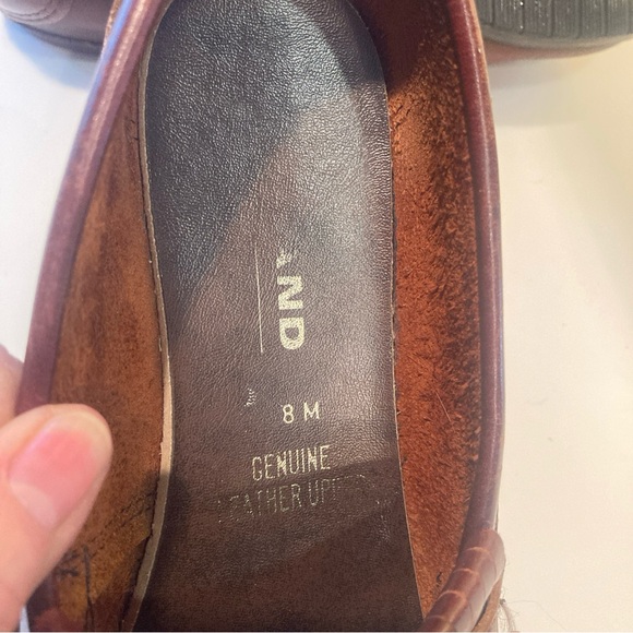 Eastland Womens Size 8 Brown Leather Kiltie Fringe Slip On Loafer - Picture 6 of 6